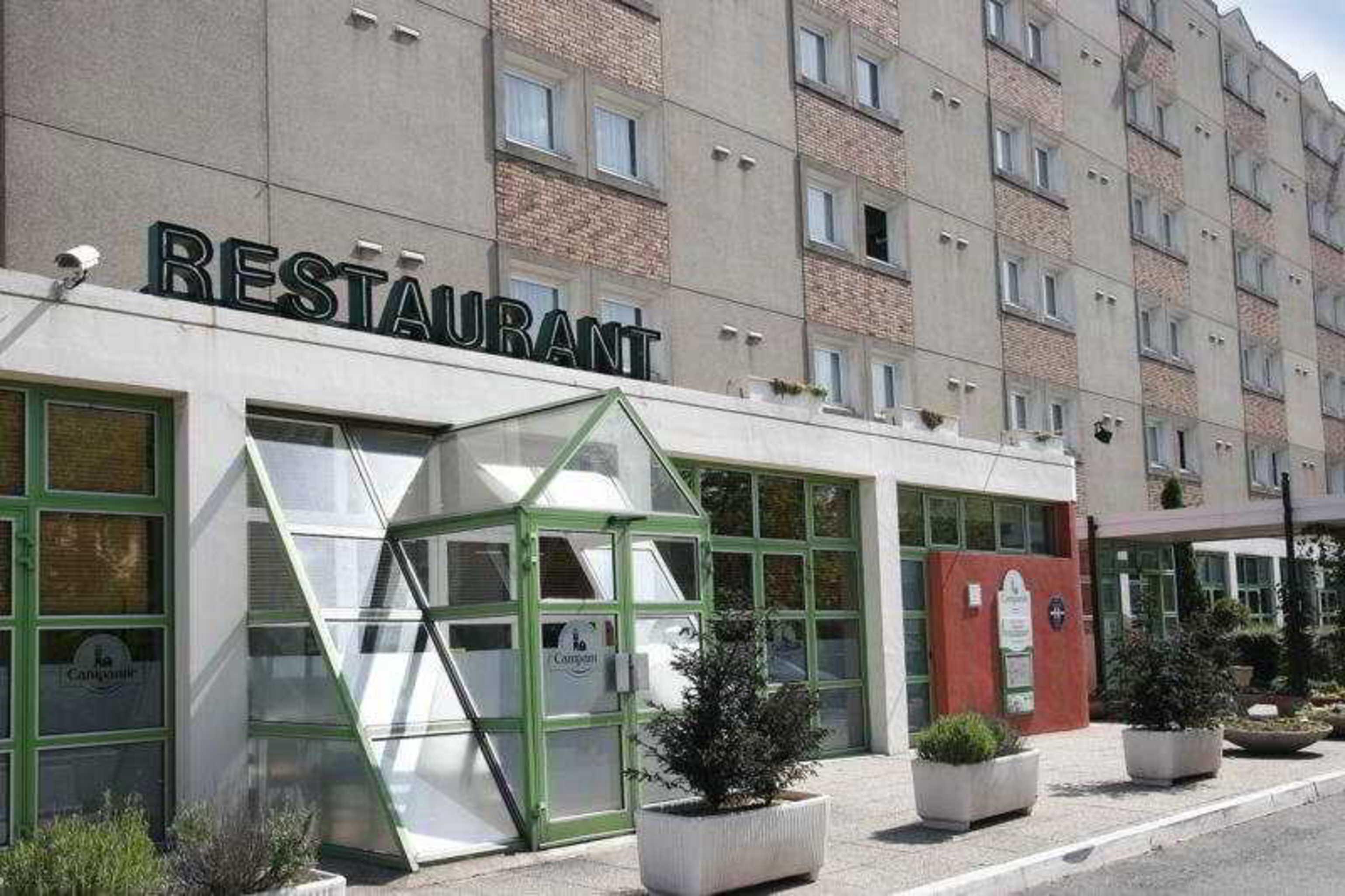 Hotel Campanile Paris Est Bobigny Exterior foto